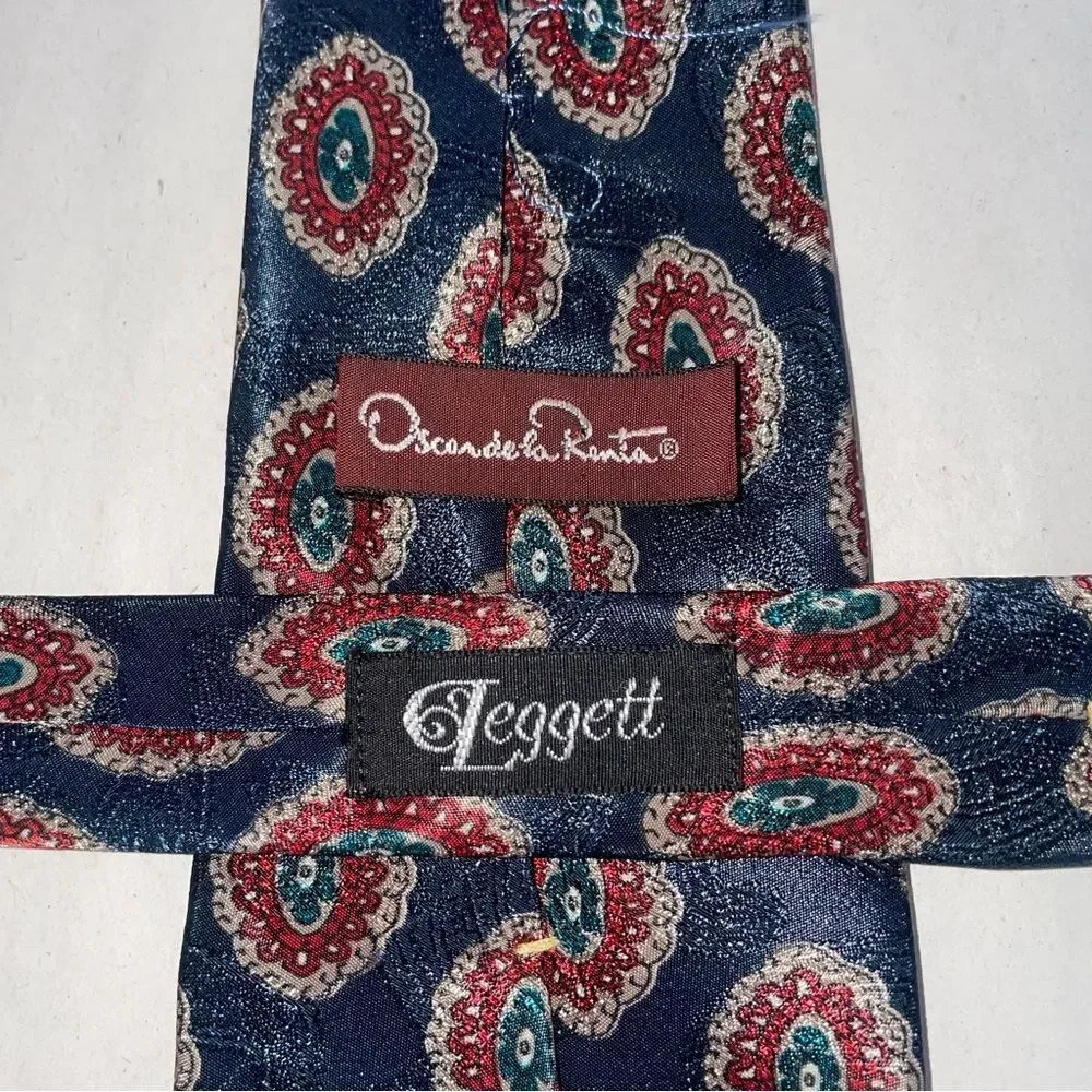 Oscar de la Renta Leggett Silk Tie Navy Red